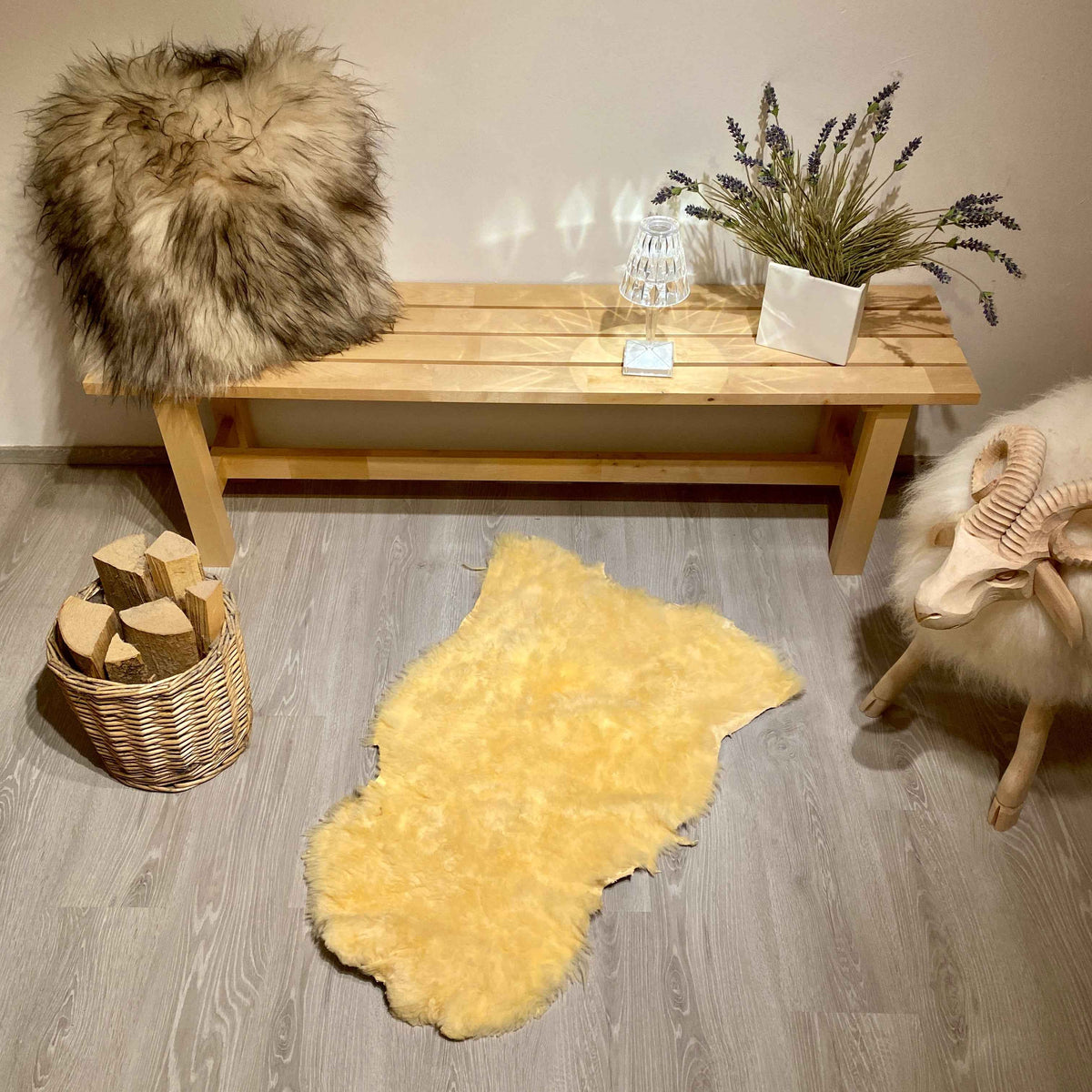 Schaffell B Ware | Medizinisch gegerbt | Geschoren | Länge: 90-100cm