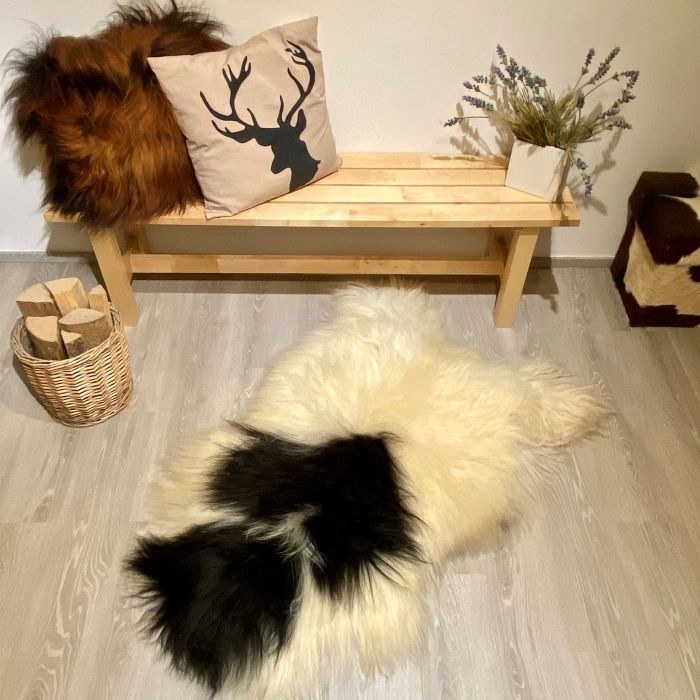 Island Schaffell Einzelstück schwarz weiß