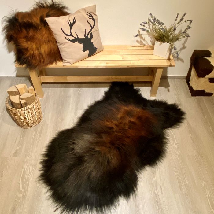 Island Schaffell Einzelstück schwarz goldbraun