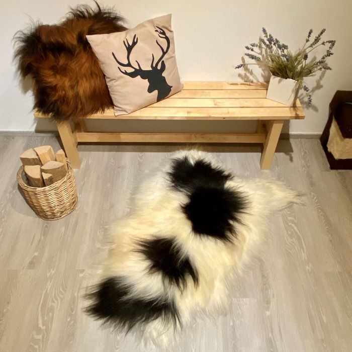 Island Schaffell Einzelstück schwarz weiß