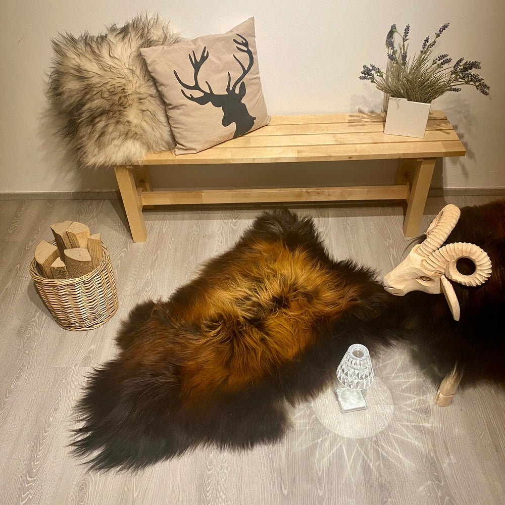 Island Schaffell Schwarz Goldbraun