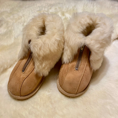 Lammfell Hausschuh Hüttenpatschen mit Zipp | Beige | Größe 36-45