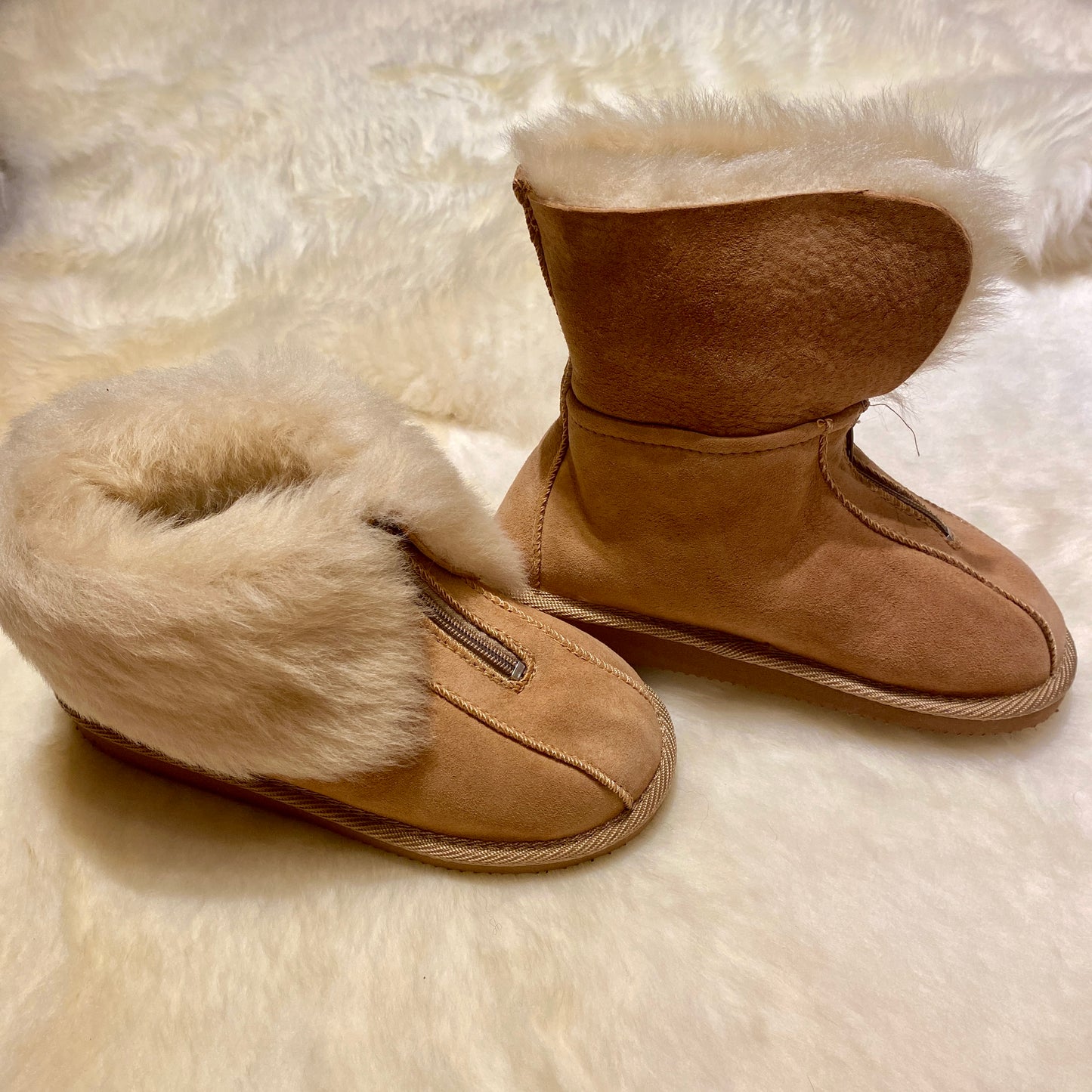 Lammfell Hausschuh Hüttenpatschen mit Zipp | Beige | Größe 36-45