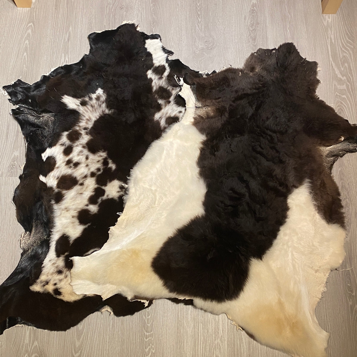 Schaffell B Ware | Gefleckt | Länge: 90-120cm...