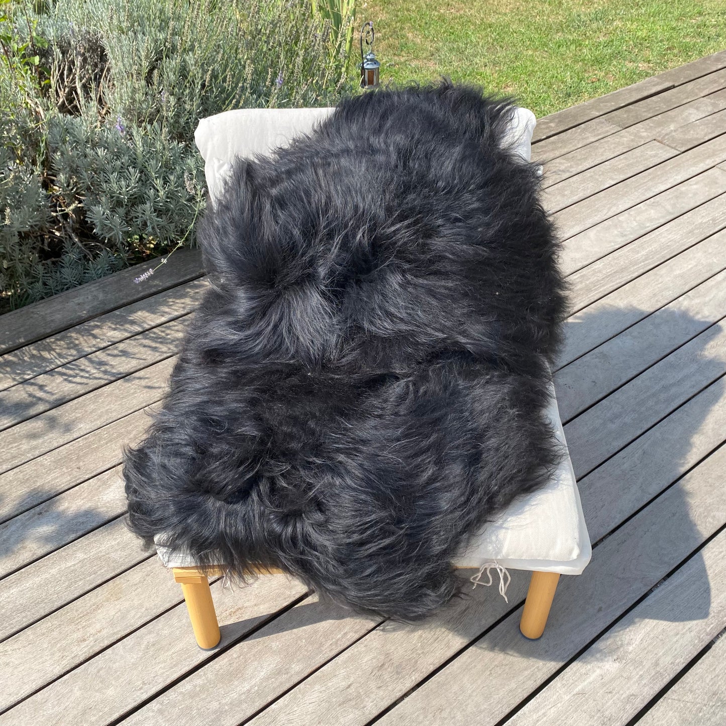 Iceland sheepskin black