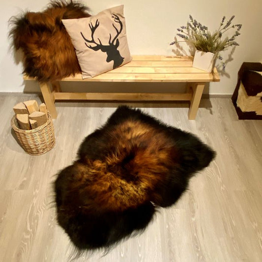 Island Schaffell Einzelstück schwarz goldbraun