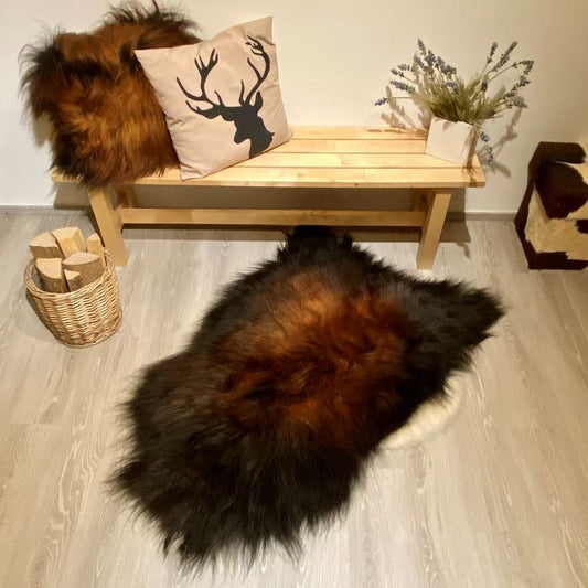 Island Schaffell Einzelstück schwarz goldbraun