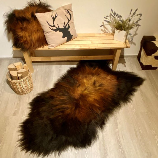 Island Schaffell Einzelstück schwarz goldbraun