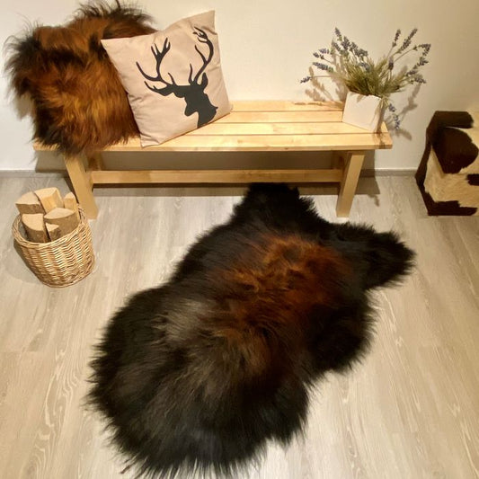 Island Schaffell Einzelstück schwarz goldbraun