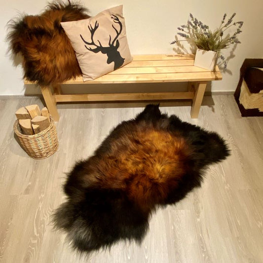 Island Schaffell Einzelstück schwarz goldbraun