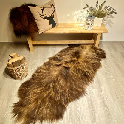 Paklājs/skrējējs no baltas aitādas