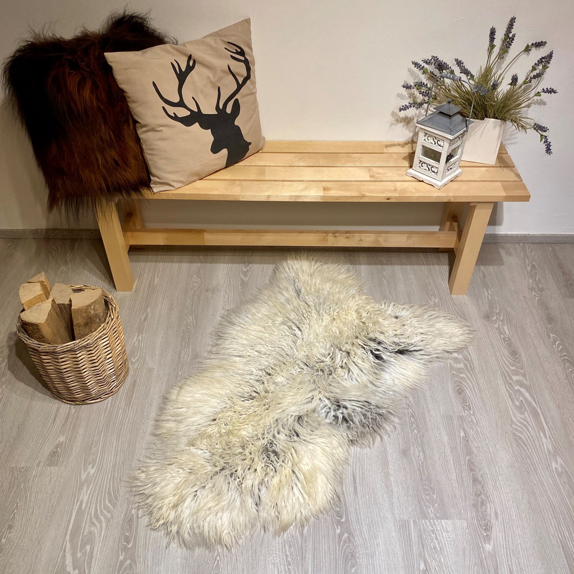 Island Schaffell gelockt naturweiß