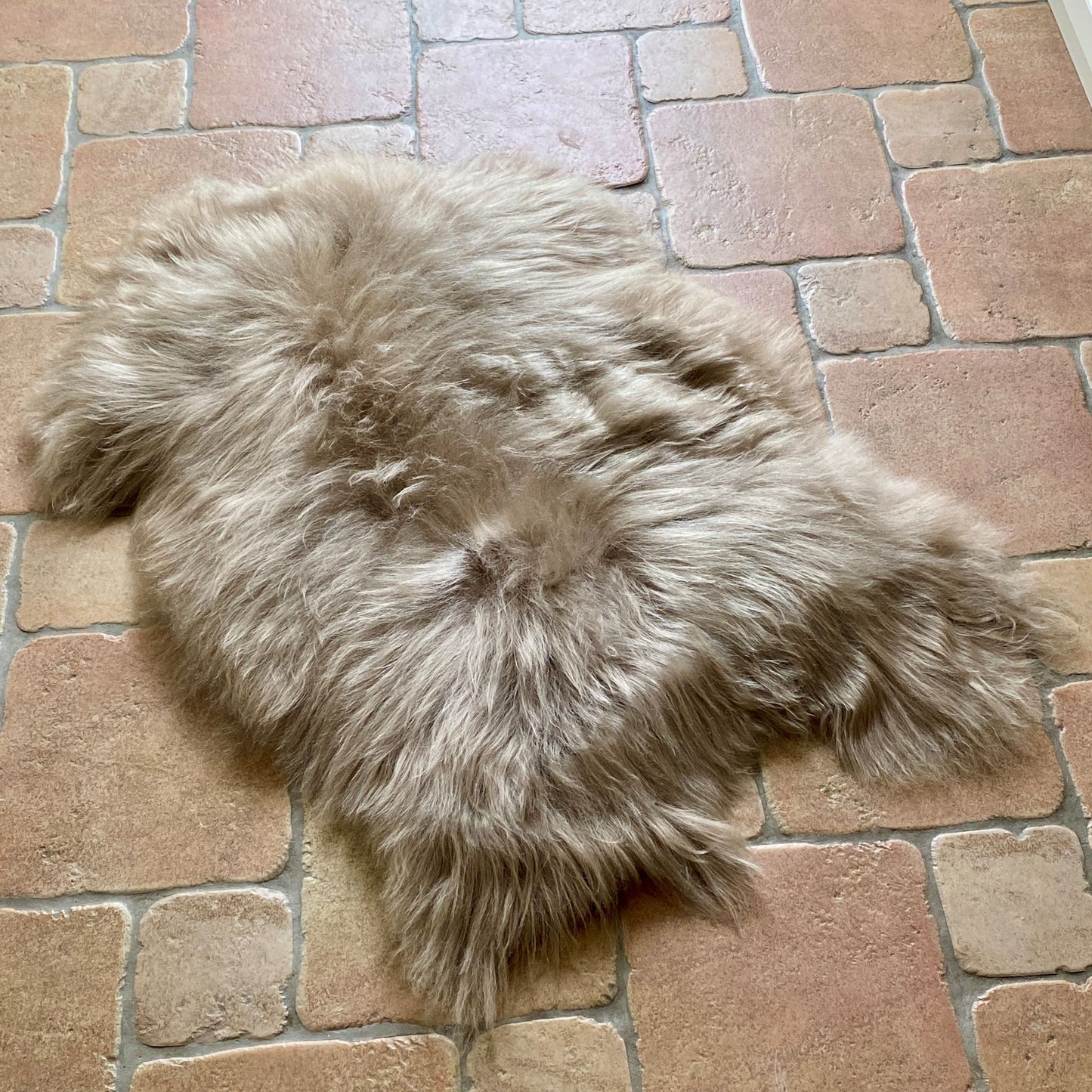 Island Schaffell Greige