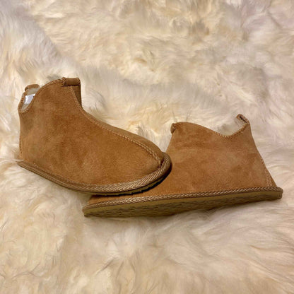 Lammfell Hausschuhe Beige | Bequeme Stiefel in Größe 36-48 - FellHaus