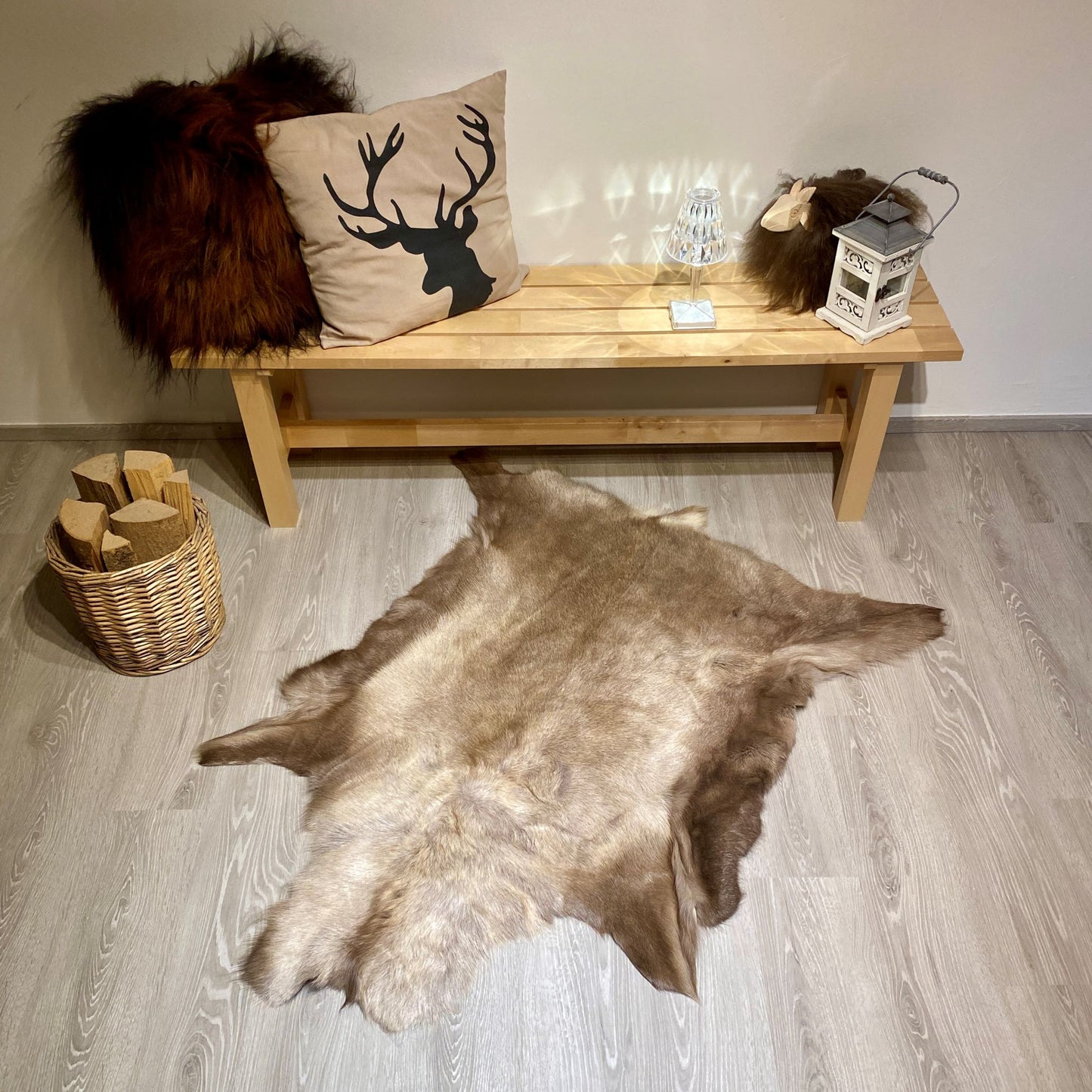 Rentierfell Einzelstück | Größe: 130x80cm | Nr: 626