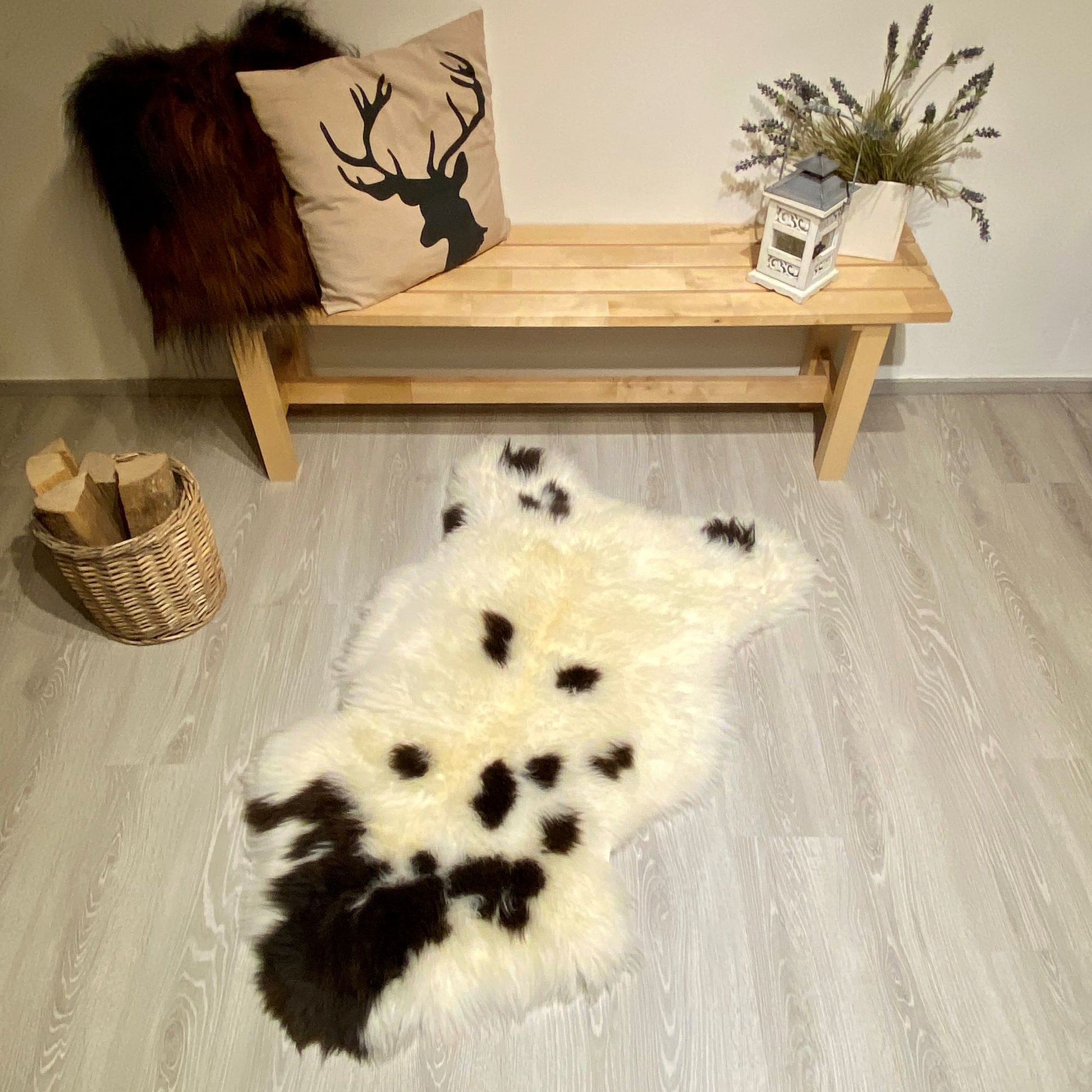 Schaffell Einzelstück Weiß braun gefleckt