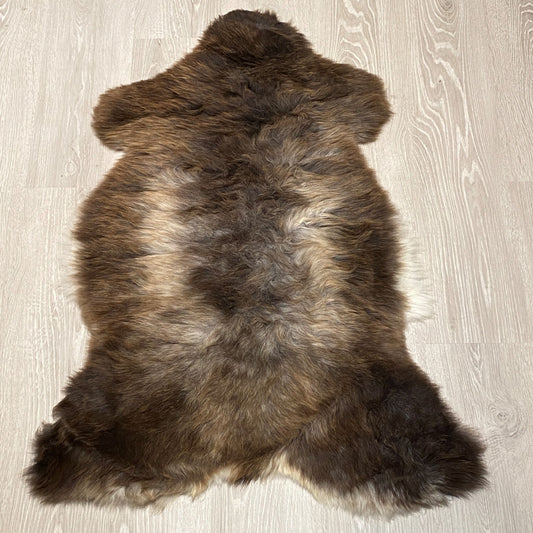 Schaffelll Hundedecke Braun Weiß gefleckt