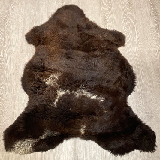 Schaffelll Hundedecke Braun Weiß gefleckt