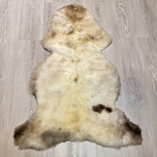 Schaffelll Hundedecke naturweiß braun  gefleckt