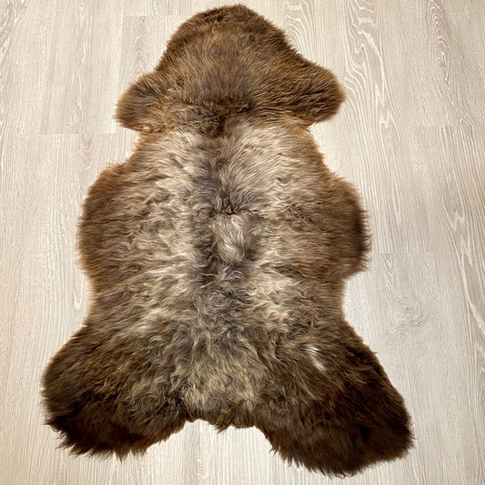 Schaffelll Hundedecke naturweiß braun  gefleckt